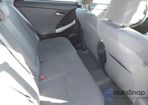 2013 Toyota Prius Plug-In z USA, uszkodzony, nr VIN JTDKN3DP7D3039403